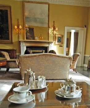 Gracious lobby life at the Merrion Hotel, Dublin