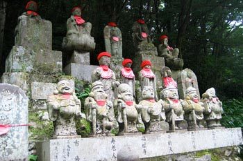 statues in Japan