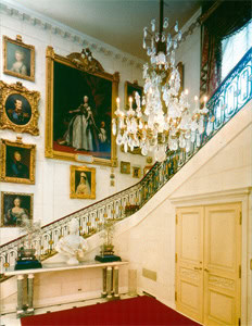 Washington DC's Finer Side: Class Within Reach 1 Entry hall of Hillwood Estate