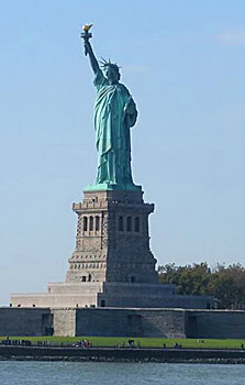Lady Liberty. Photos by Beth Simmons, exceept as noted.