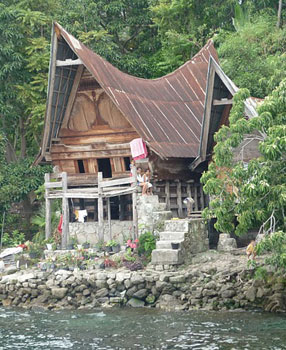 Travel Warning: Sumatra, Indonesia, Dangerously Beautiful 6 Traditional Batak Homes on Lake Toba