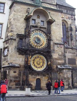 A Whirlwind Tour of Prague 1 The Town Hall Tower Astronomic?al Clock in Prague. Photos by Maureen Bruschi.