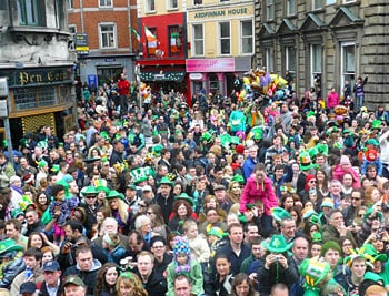 The Boston Boy Visits Dublin: "Wicked Brilliant!" 2 More than five hundred thousand people turned out for the parade.