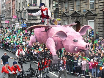 The Boston Boy Visits Dublin: "Wicked Brilliant!" 4 Flying pigs even!
