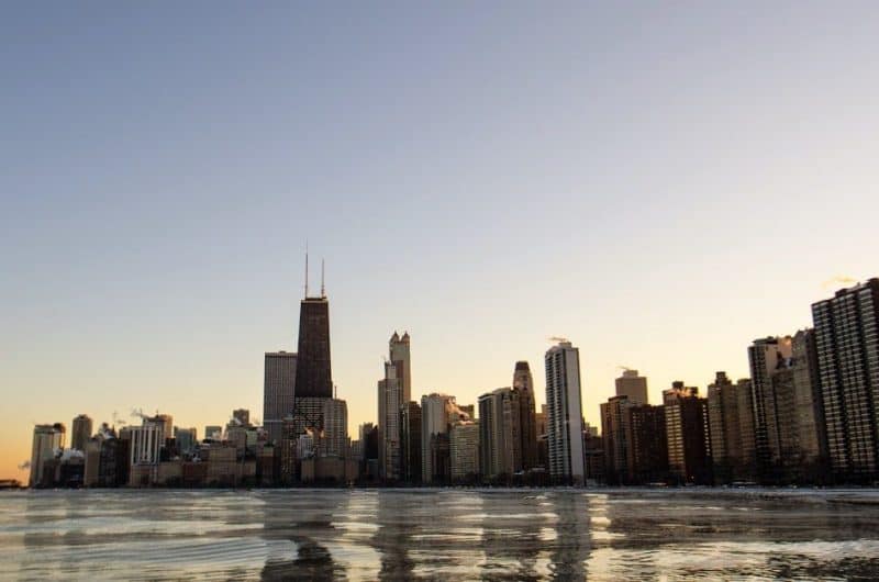 Chicago: Places to Dine, Shop and Enjoy 4 Chicago skyline Ibrahim Cetindemir photo.