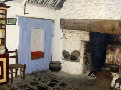 West Ireland Photo Gallery: Stories in Stone 14 A cottage at the Bunratty Folk Park