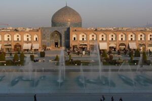 square-in-esfahan