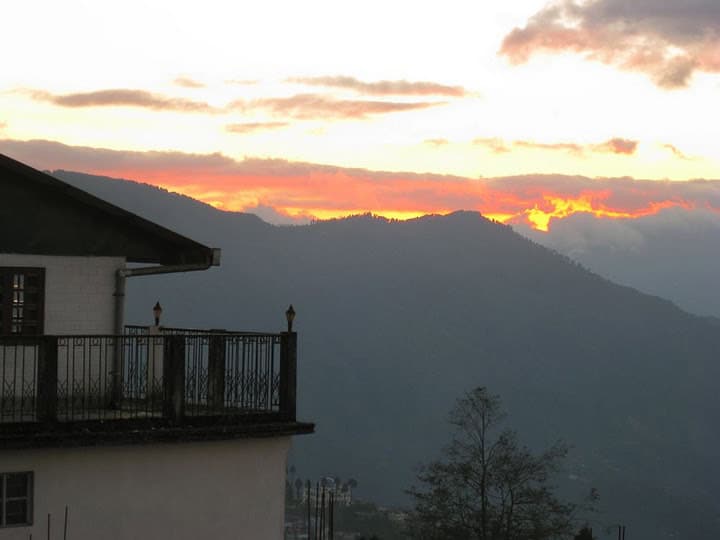 Darjeeling Sunset. photo by Shelley Seale.