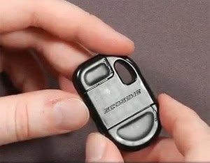 GoNOMAD Reviews of New Travel Products 10 Scosche flipSYNC iPod Cable