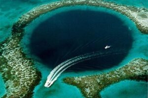 Belize Inland and By the Sea great-blue-hole
