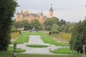 Northeastern Germany's Castles: Living Regally Northeastern Germany's Castles: Living Regally