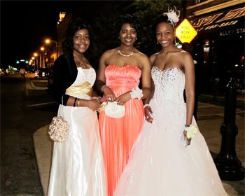 Alabama: The Birth of the Blues 3 Sister singers.