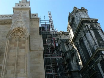 Bordeaux, France: A Shining City by the Garonne 3 The basilica in Bordeaux was being cleaned, as you can see on the left and the right sides.
