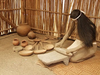 Nicaragua: A Culinary Tour to Central America's Crossroads 6 Statue of an indigenous Nicaraguan woman cooking.