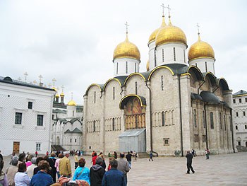 Moscow: Warming Up After the Cold War 5 Churches in the Kremlin