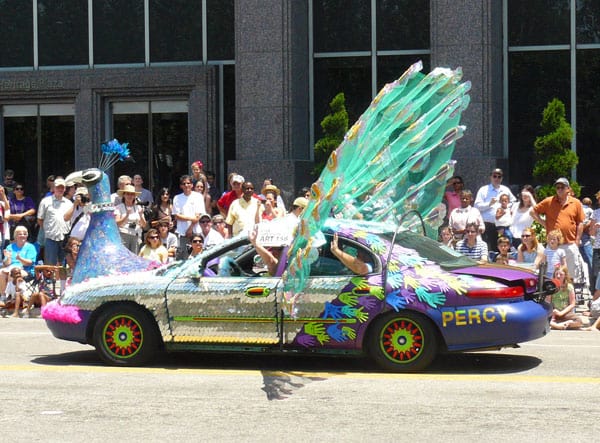 Houston Art Car Parade - Celebrating Individuality 17 The tail opens!