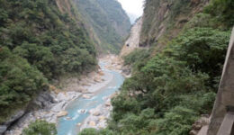 riding-across-taiwan