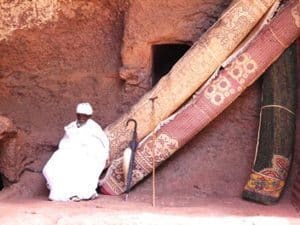 Guidebooks will state that the churches’ carpets are flea-ridden and advise to take spray and powder, but local guides say this is not true and that the carpets are regularly cleaned.