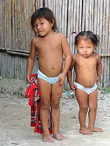 San Blas babes. photo by David Rich.