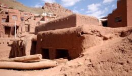 Red brick buildings are all over Abyaneh.