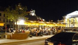 In the evening the city becomes one big outdoor cafe.