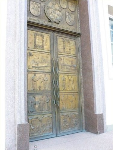 Lithuania: A Walking Tour of Vilnius - Page Four 3 A door with scenes from the history of Vilnius University, one of the oldest in Europe