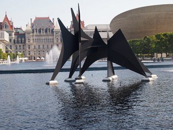 Triangles and Arches Alexander Calder. photos by Shelly Breyer.