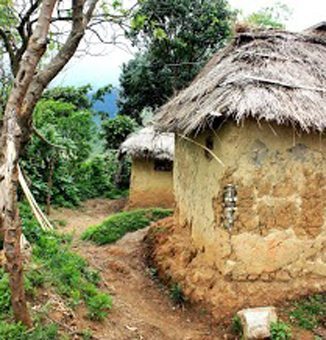 A maze of paths leads through fields and past houses; Rose later confessed she didn't know exactly where she was going when trying to locate the witch doctor. 