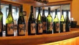 Sweet Cheeks Winery tasting room