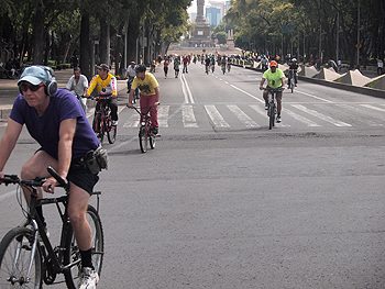 Bicycle Diaries: Seeing the World from the Saddle David Byrne.