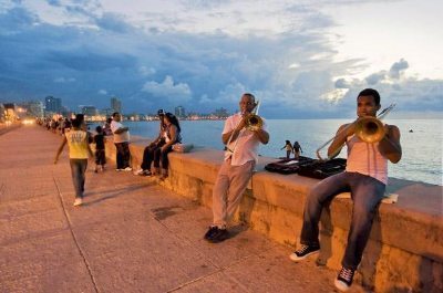 malecon musicians in Havana