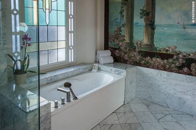 One of Casa Gangotena's luxurious bath rooms.