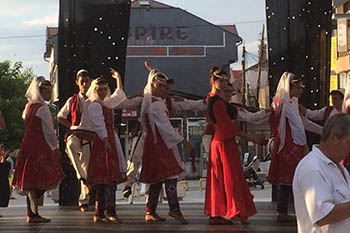 albanian dancers1