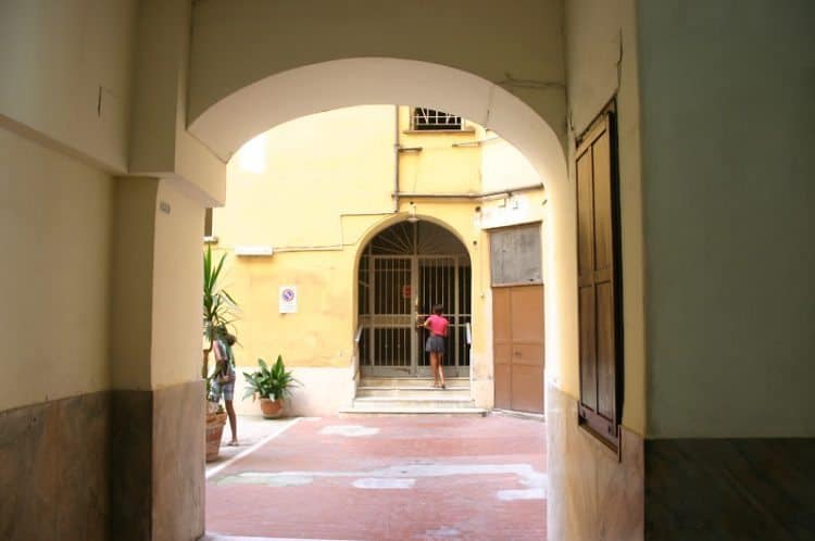 Rome: Renting an Apartment for a Family Visit 1 Renting an apartment in Rome is easier and cheaper than a hotel!. Frances Frost photo.