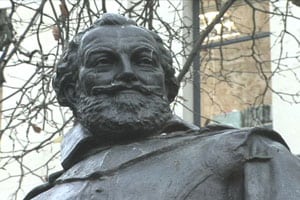 Historical Voyage: London to Jamestown, 1606 2 A bust of Captain John Smith