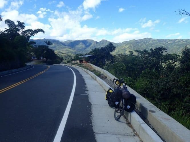 An epic downhill run through the steep Andes mountains of Colombia. 