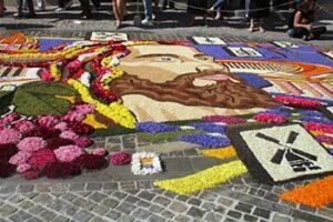 jesus-created-in-petals
