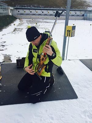 Peter Schwandl explains the workings of the biathlon gun.