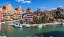 Picturesque beach property in Valencia, Spain where people can park their boats freely and take a stroll.