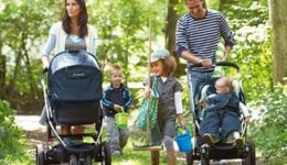 Skip the hassle of traveling with baby gear and rent it on the go! Photo from vseodetyah.com