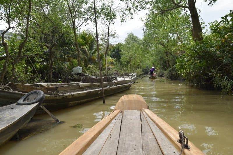 Travelling by Sampan to Cooking Class