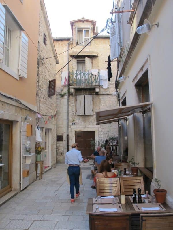 Uje restaurant and wine bar, Split;