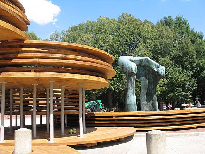 Conversation Plinth in Columbus, Indiana. Susan McKee photo