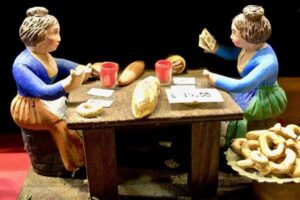 11.-Handcarved-women-playing-cards