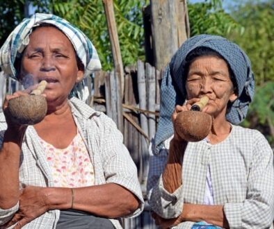 Cheroot smoking - Minnanthu Village