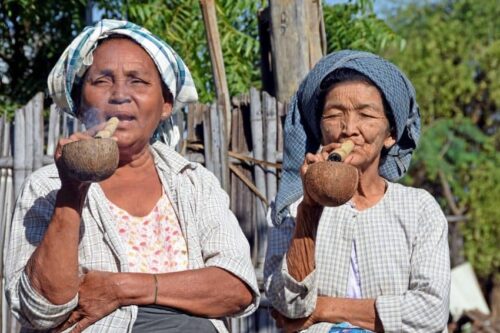 Cheroot smoking - Minnanthu Village
