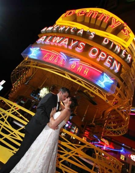 Want to get married? Do it at Denny's in Las Vegas! Paul Cichocki, LasVegasPhotos.com