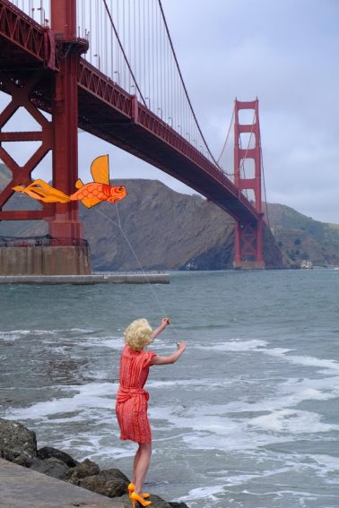 Kite flying at the Golden Gate bridge in San Francisco.