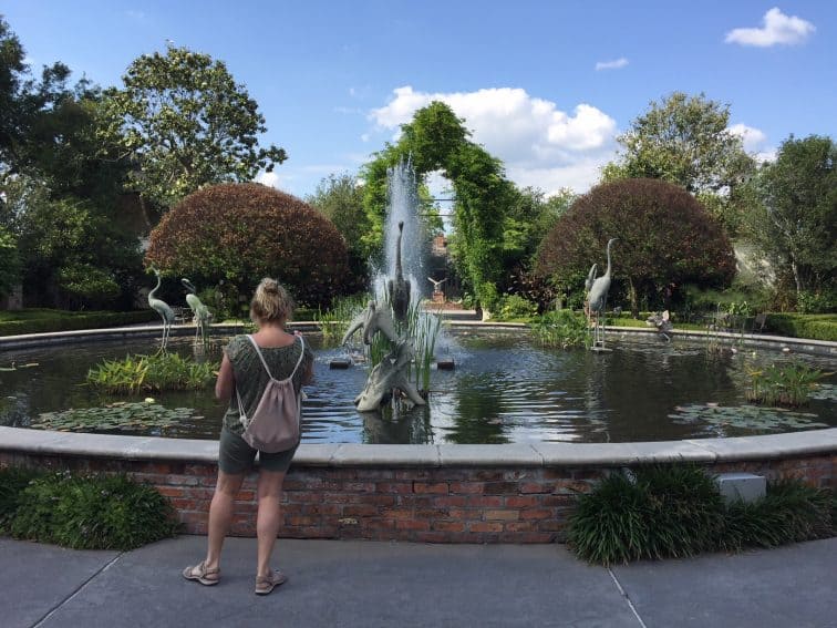 A fountain graces the gardens at Houmas House. | GoNOMAD Travel