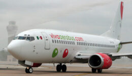 vivaaerobus-austin-plane-620